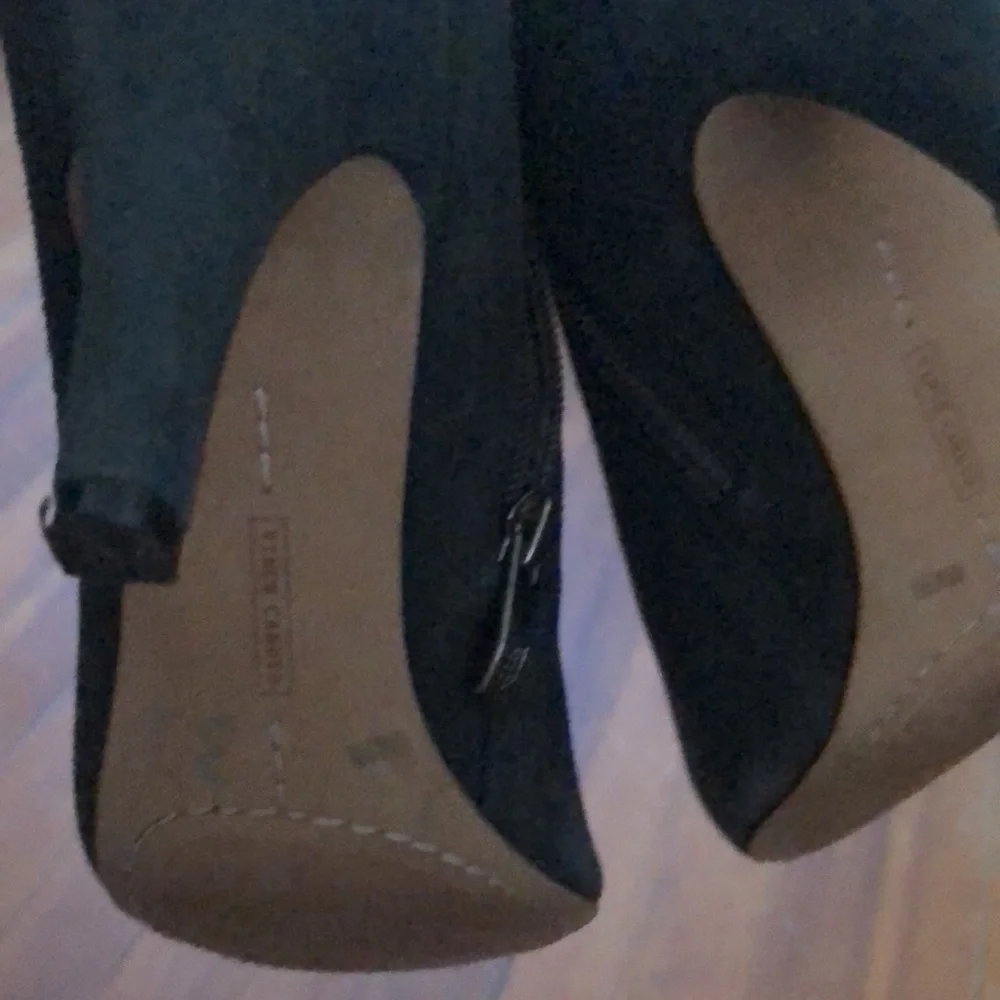 Vince Camuto’s shoe booties 3 1/2 inch heel